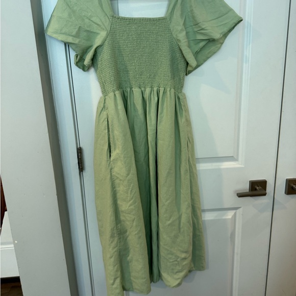 Madewell Sage Green Linen-Blend Lucie Smocked Midi Dress - Picture 7 of 9